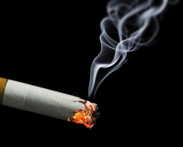 Humo de un cigarrillo