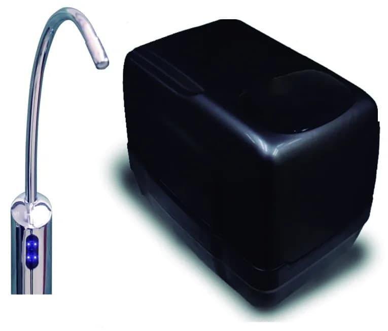 Ósmosis con hidrógeno Dosmo, compacta y negra, con su grifo táctil